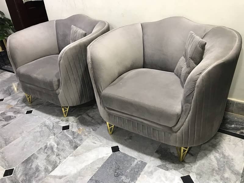 Gray Velvet 5 Seater Sofa Set 4