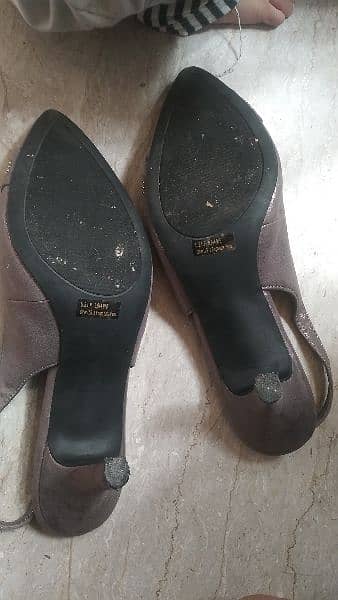 karen scott sandals just one time used 3