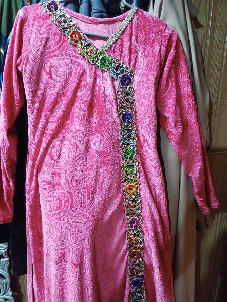 dresses in new and good condition 10