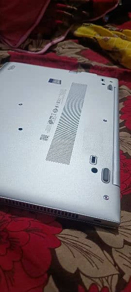 Gaming laptop cori7 8th generation 4