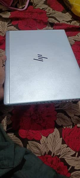 Gaming laptop cori7 8th generation 6