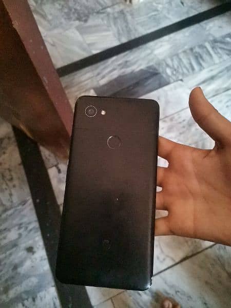 Google pixel 2xl for sell and exchange possible 5