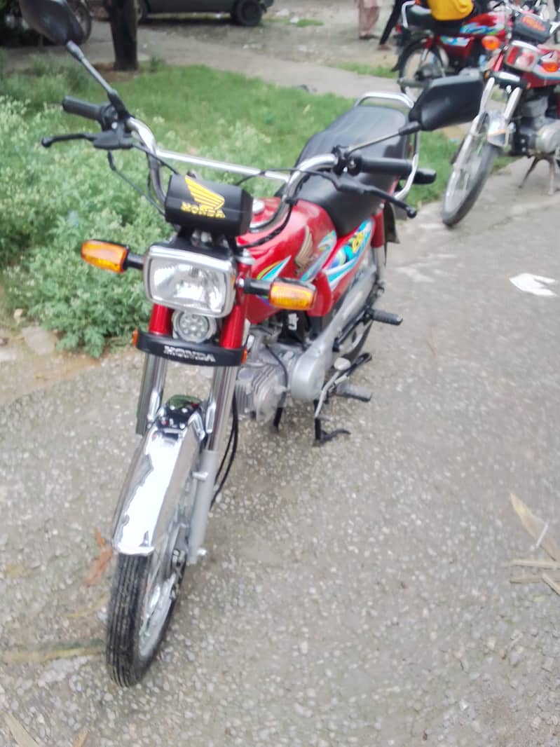 Honda CD 70 2023 6