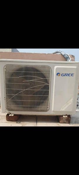 Gree 1 Ton Non DC Inverter Split AC 2