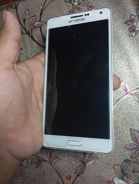 samsung Galaxy A 7 Duos. 10