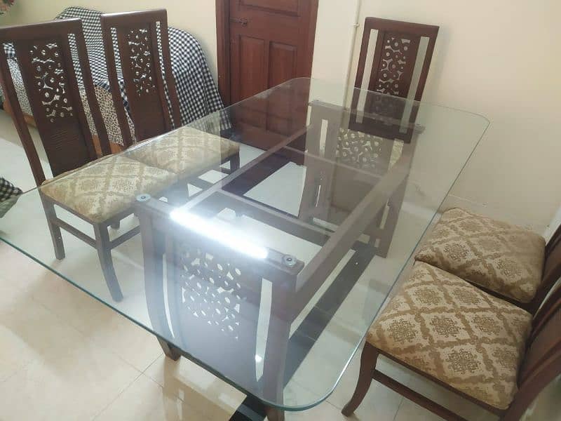 Dining Table with 6 chairs 3