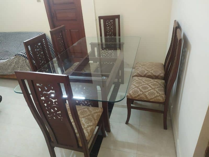 Dining Table with 6 chairs 6