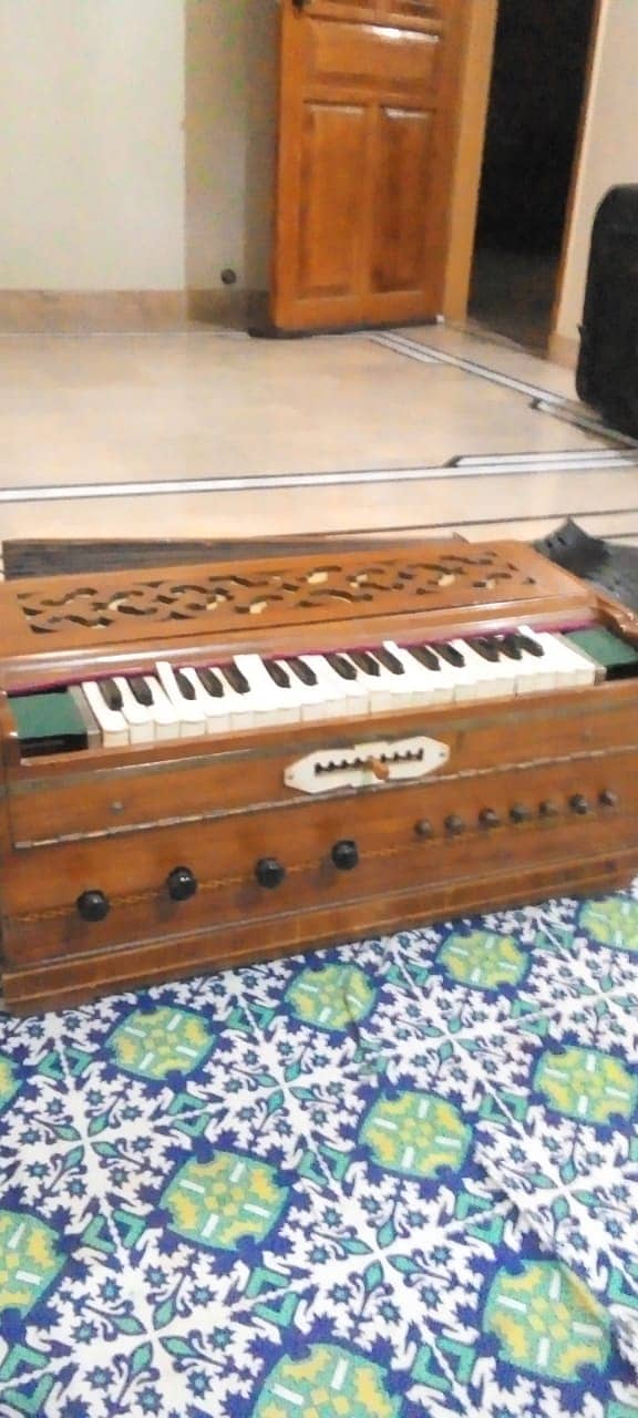 Harmonium for Sale 2