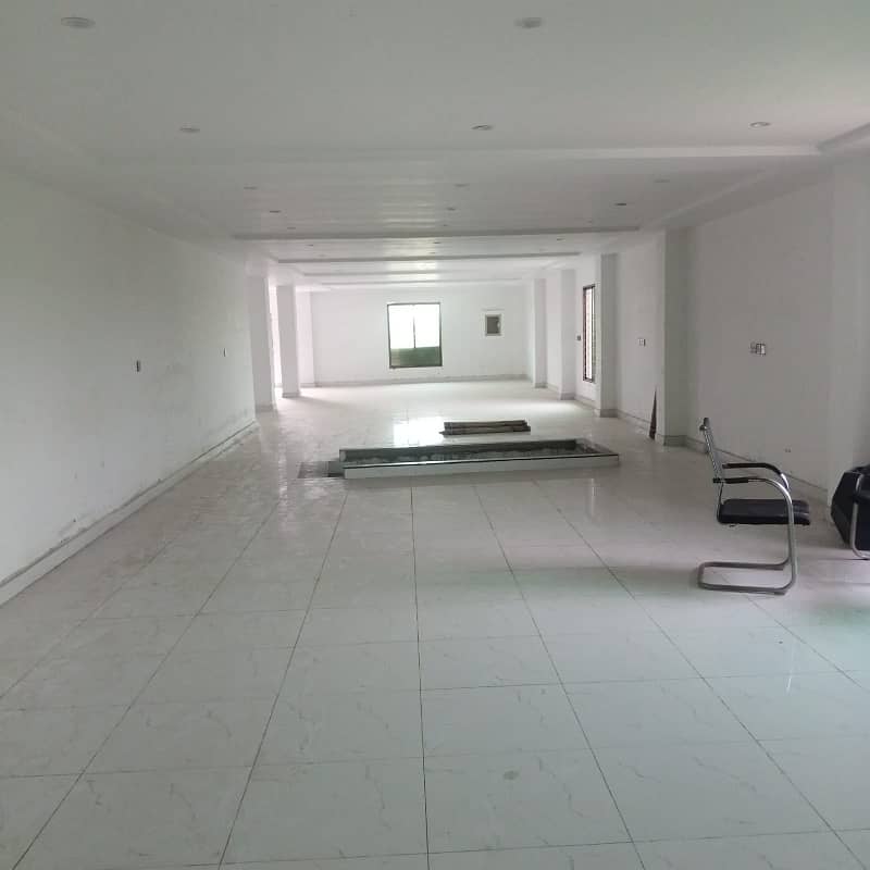 1 Kanal Hall For Rent 2