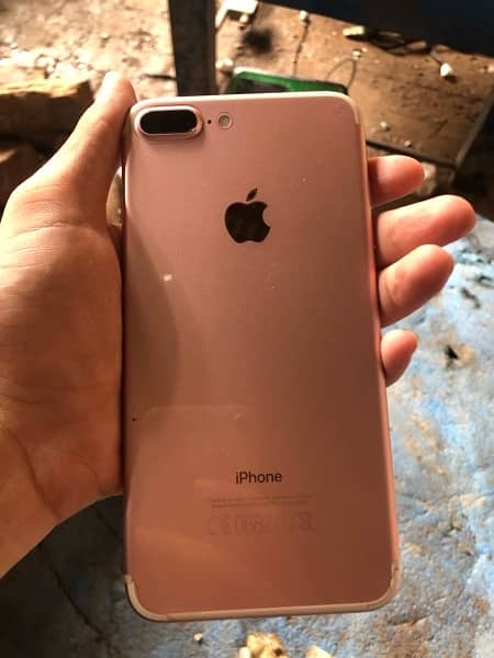 i phone 7plus 256 GB  77 battery health  10/10 condition 0