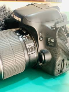 Canon EOS 750D