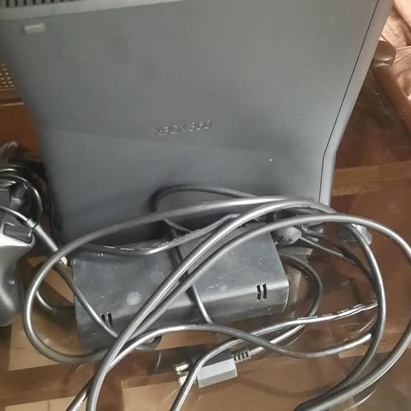 Xbox 360 black slim 500 gb 2