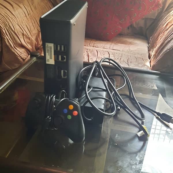 Xbox 360 black slim 500 gb 3