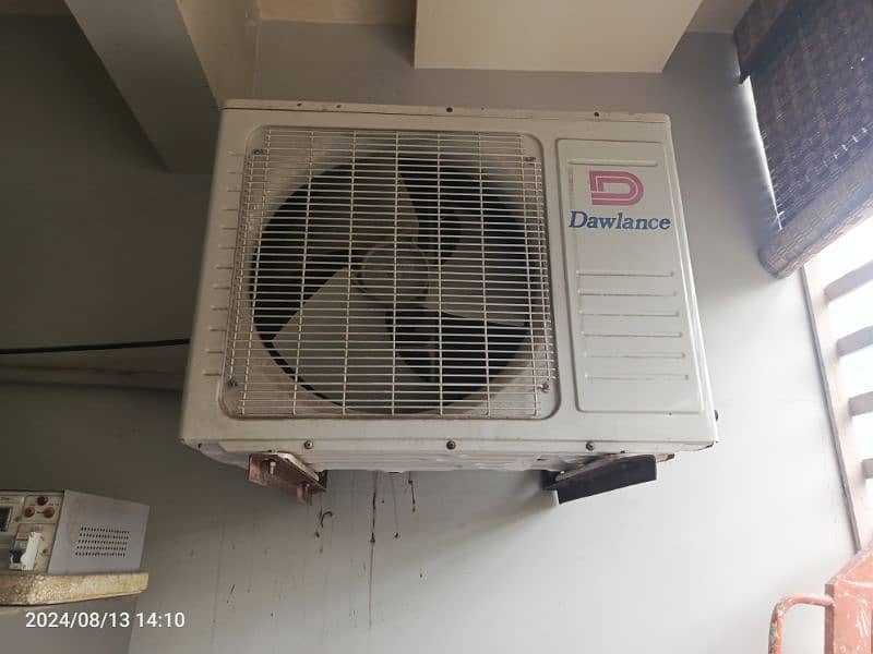 good condition Dawlance  non inverter AC 1