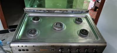 cooking range (corona brand) 5 stoves