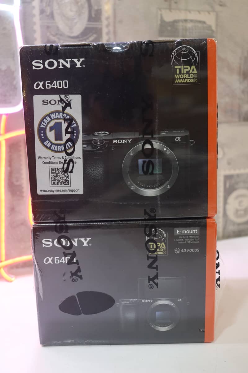 Sony A6400 Body only with one year offitiol warranty 2