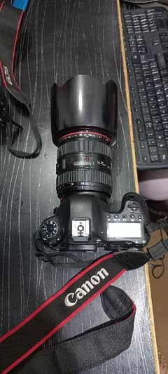 canon 6D body with lens 24-70mm F2:8