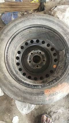 tyre stapni 5 nati Corolla Honda