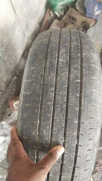 tyre stapni 5 nati Corolla Honda 1