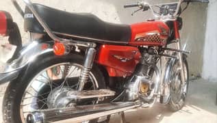 125 model 2014 condition good