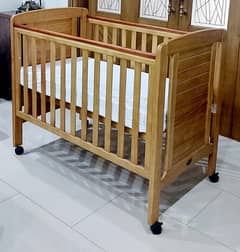 Zubaidas baby cot / baby bed brown color