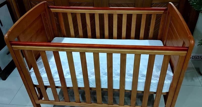 Zubaidas baby cot / baby bed brown color 3