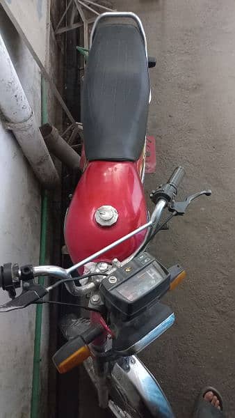 UNITED 70cc 4