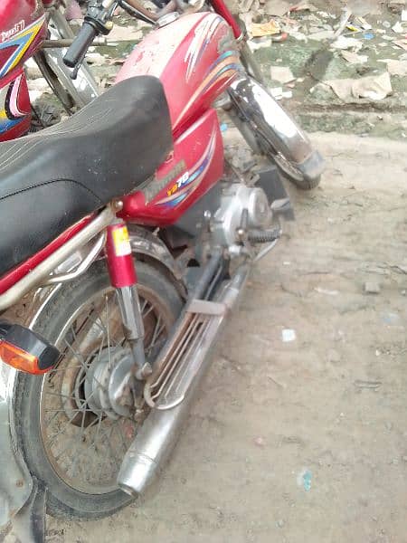 dhoom 70cc 2