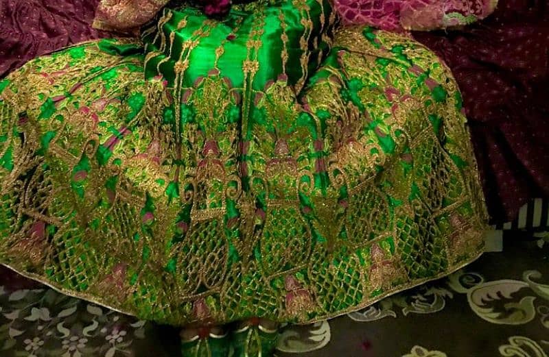 mehndi wear lehenga 2