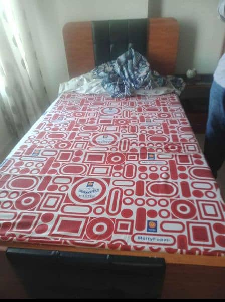 bed set in zero condition at a reasonable price for sale 1