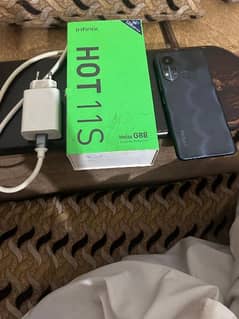 infinix hot 11s 4 GB ram 128 storage hellio g88 chipset only whatsapp