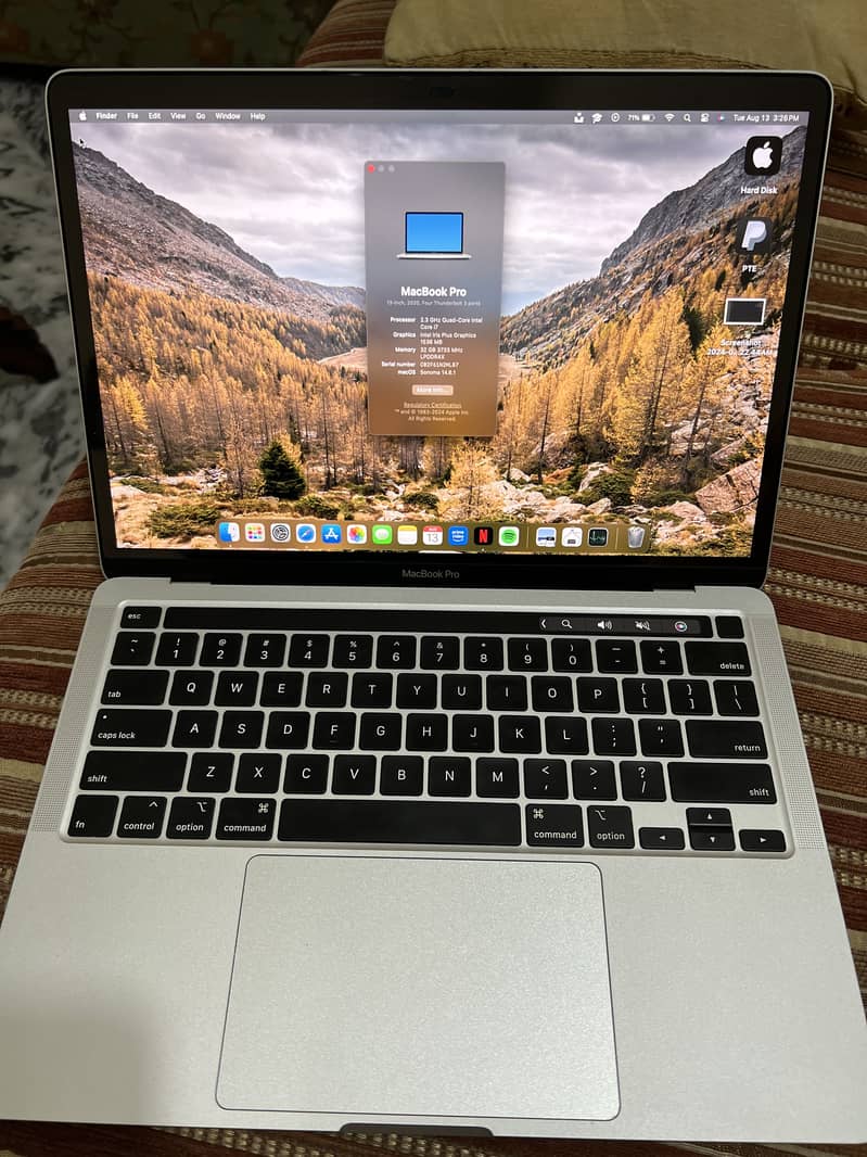 Apple Macbook pro ( Mid 2020 ) 3