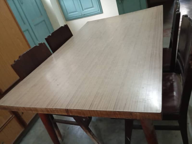 Sold wood Dinning Table with 5 chairs 1