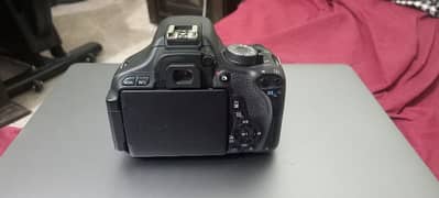 DSLR canon 600d in very good condition