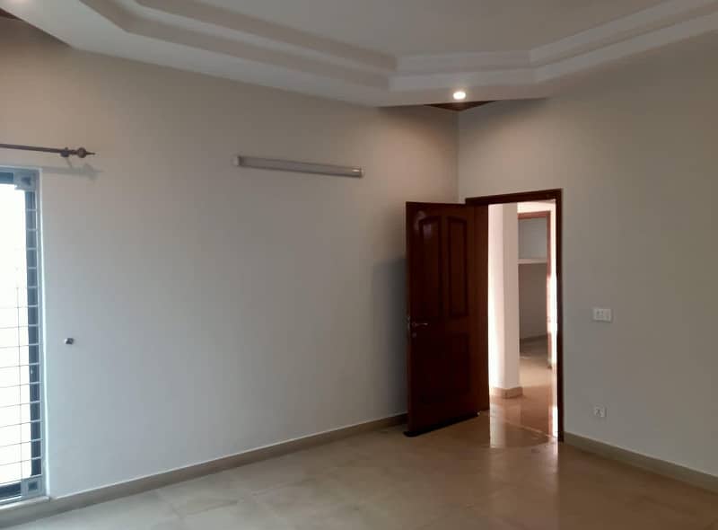 1 Kanal Upper Portion For Rent In DHA Lahore Phase 4 Near Beaconhouse School 13