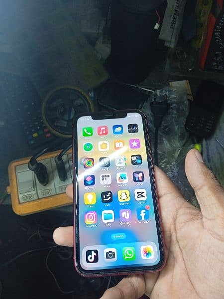 iphone XR 2