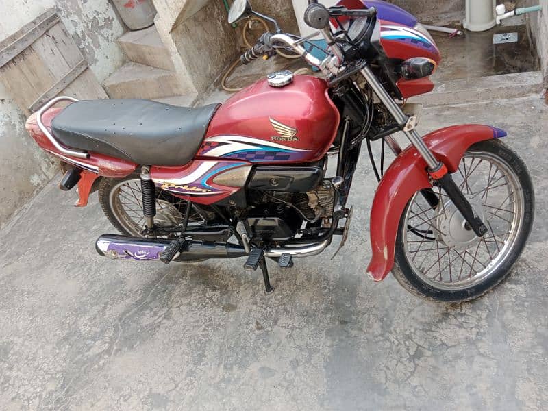 Honda Pridor 100% genuine, 10/10 condition for sale 12