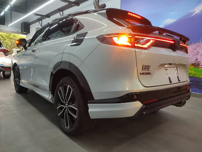 Honda Vezel 2021 E play  e: HEV 6