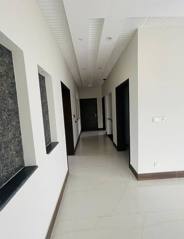 1 Kanal Slightly Used Upper Portion For Rent In DHA Lahore Phase 5 Near Ring Road 17