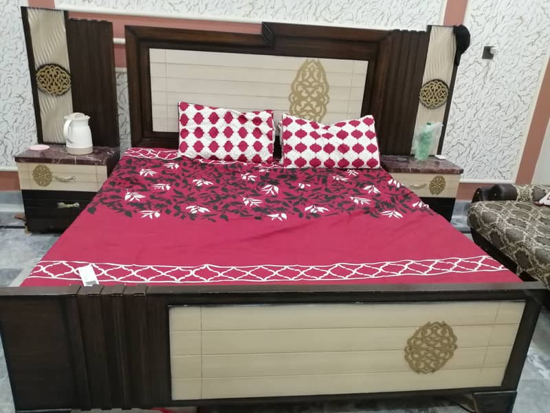 King size Bed set with Dressing 0