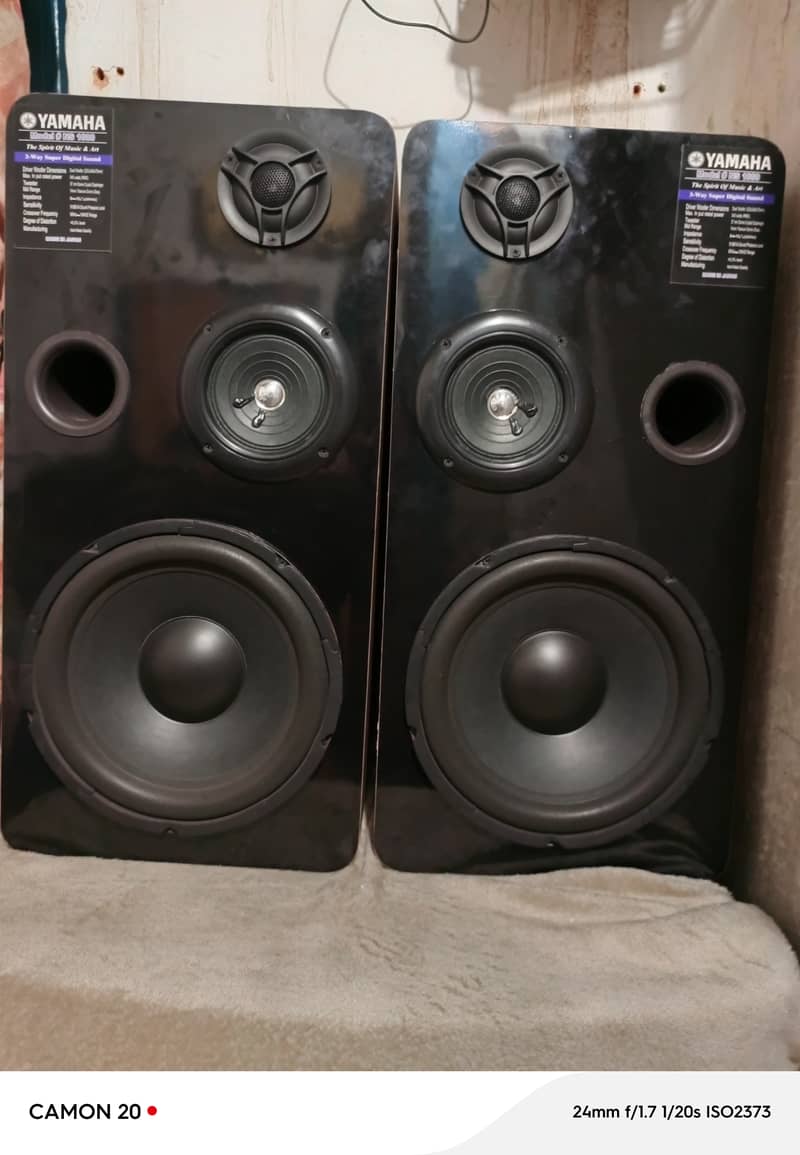 Yamaha subwoofer 10 inch 2