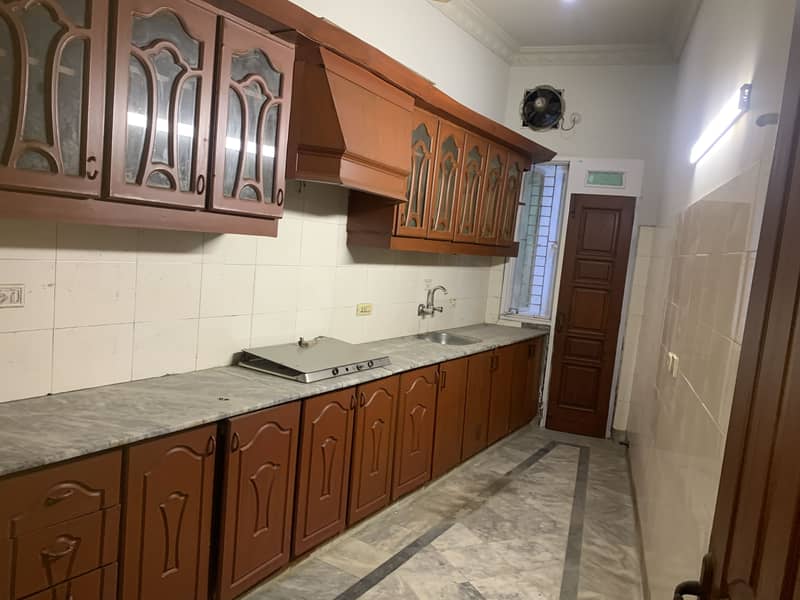 10 MARLA DOUBLE STOREY HOUSE FOR RENT 5