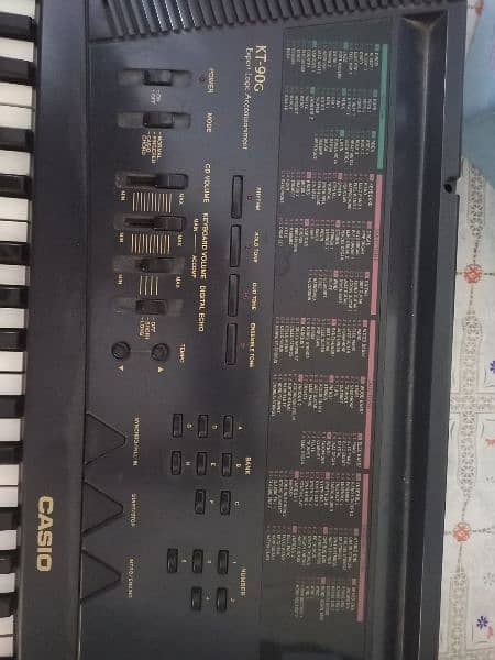 Piano Casio KT-90 5