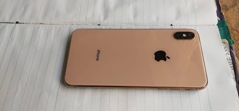 iPhone Xsmax gold colour 5