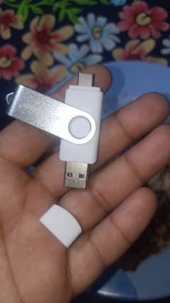 128 GB usb for sale type C and Type A