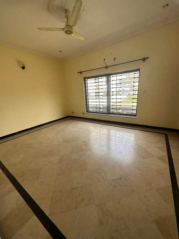 1 Kanal Open Basement For Rent 3