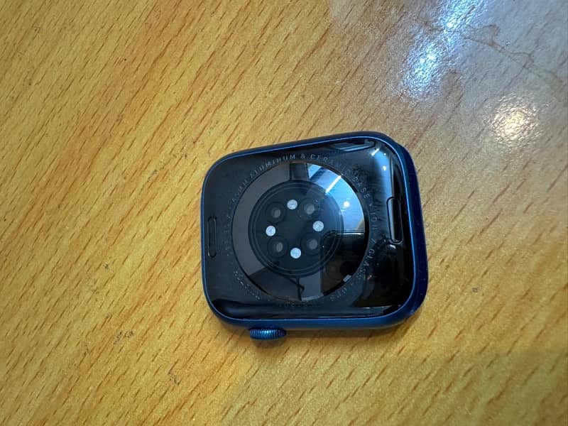 Apple Watch Series 7 45mm 6