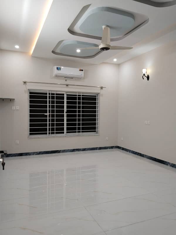 1 Kanal Upper Portion For Rent 5