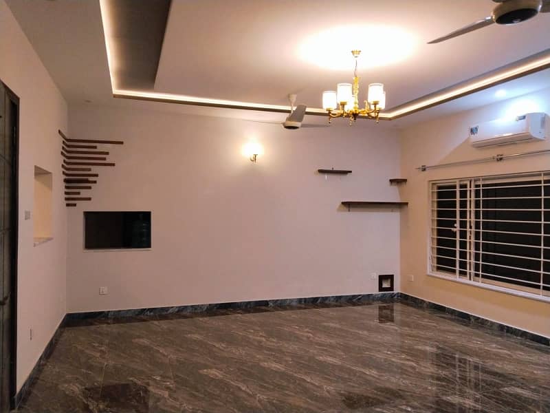 1 Kanal Upper Portion For Rent 6