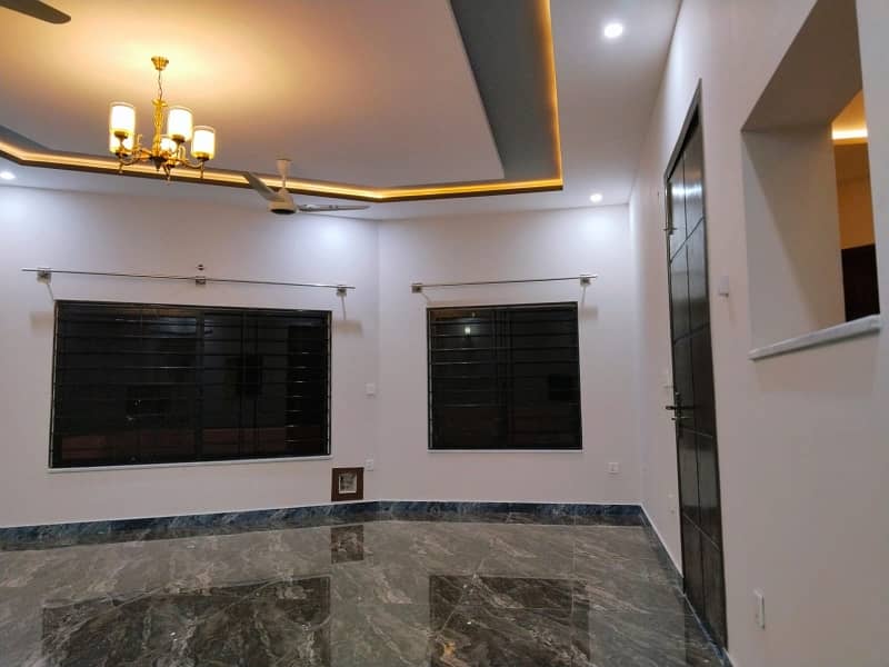 1 Kanal Upper Portion For Rent 13